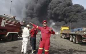 ইরানের বন্দর আব্বাসে শক্তিশালী বিস্ফোরণ