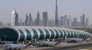 দুবাই বিমানবন্দর সাময়িক বন্ধ