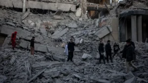 অন্তত ৩৩ বেসামরিক স্থাপনায় হামলা চালিয়েছে যুক্তরাষ্ট্র ও ইসরাইল