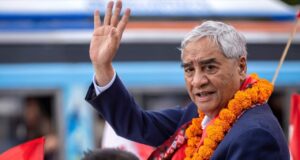 গ্রেপ্তারি পরোয়ানা মাথায় নিয়ে নেপালে ফিরলেন সাবেক প্রধানমন্ত্রী দেউবা